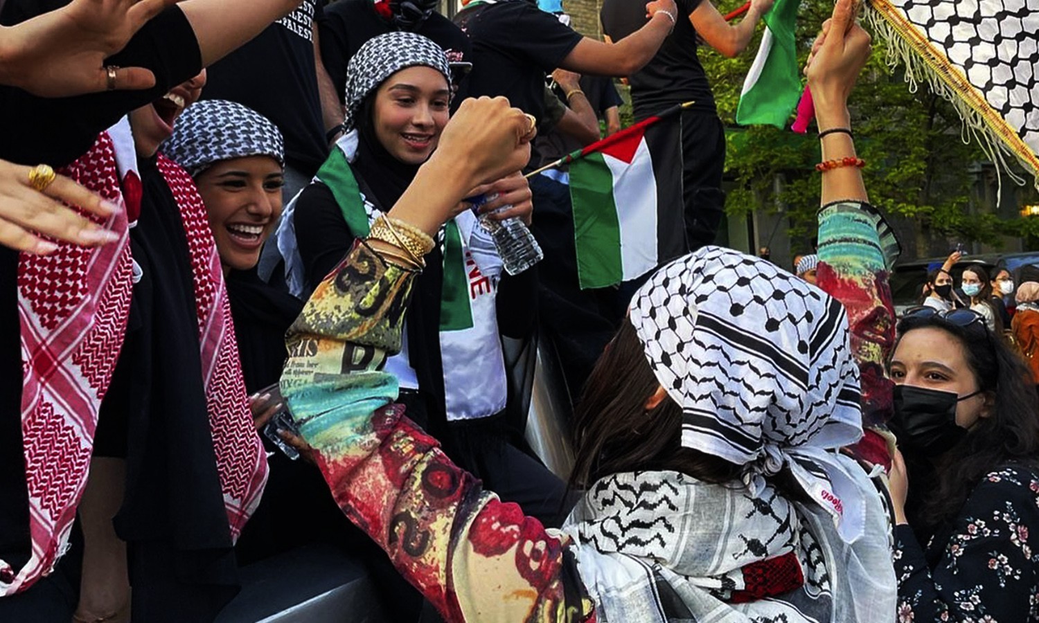 Tren Keffiyeh, Simbol Dukungan Terhadap Palestina