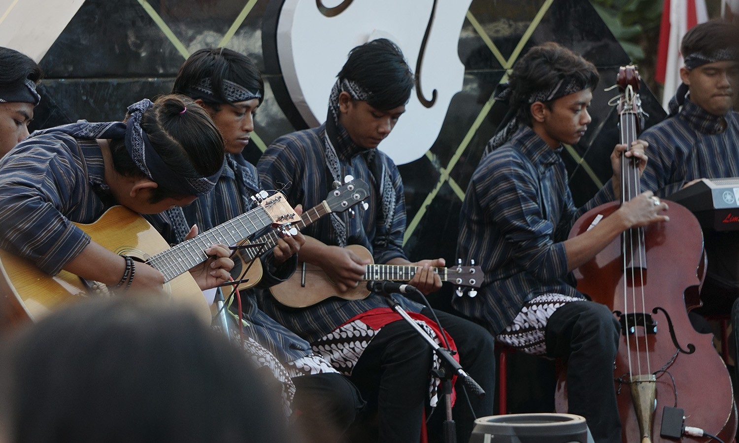 Keroncong, Musik Para Tawanan di Kampung Tugu