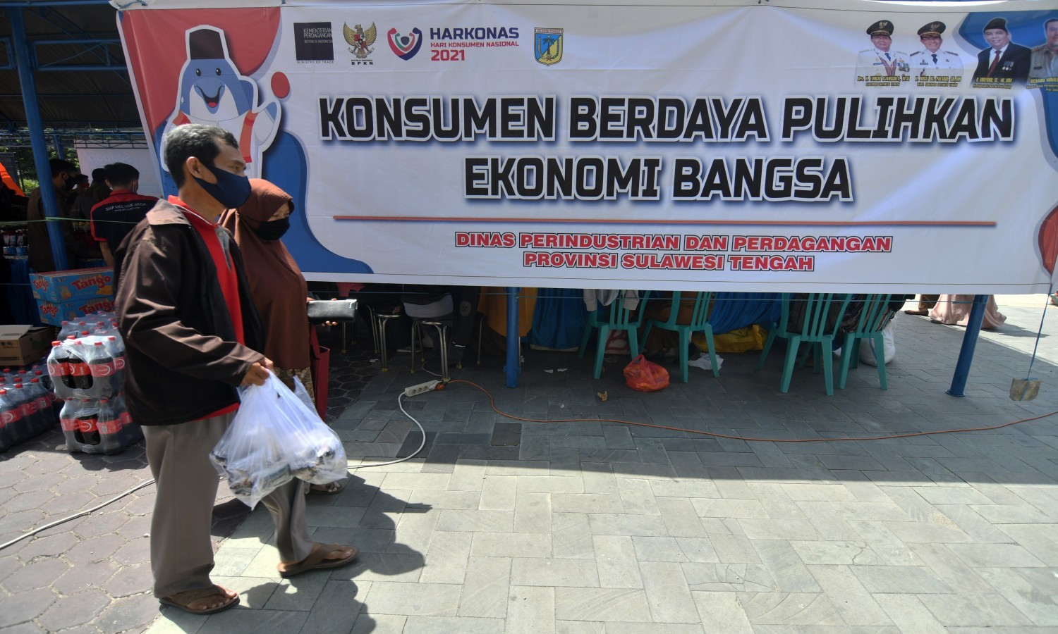 Ekonom: Lonjakan Kasus Covid-19 Gagalkan Target Pertumbuhan Ekonomi