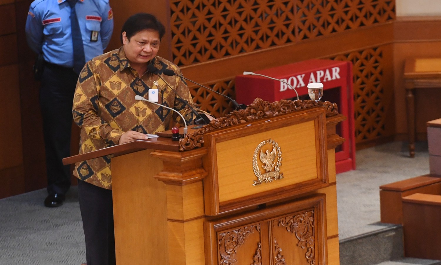 PPKM Mikro Diperketat, Pengunjung Mal-Restoran Dibatasi 25%