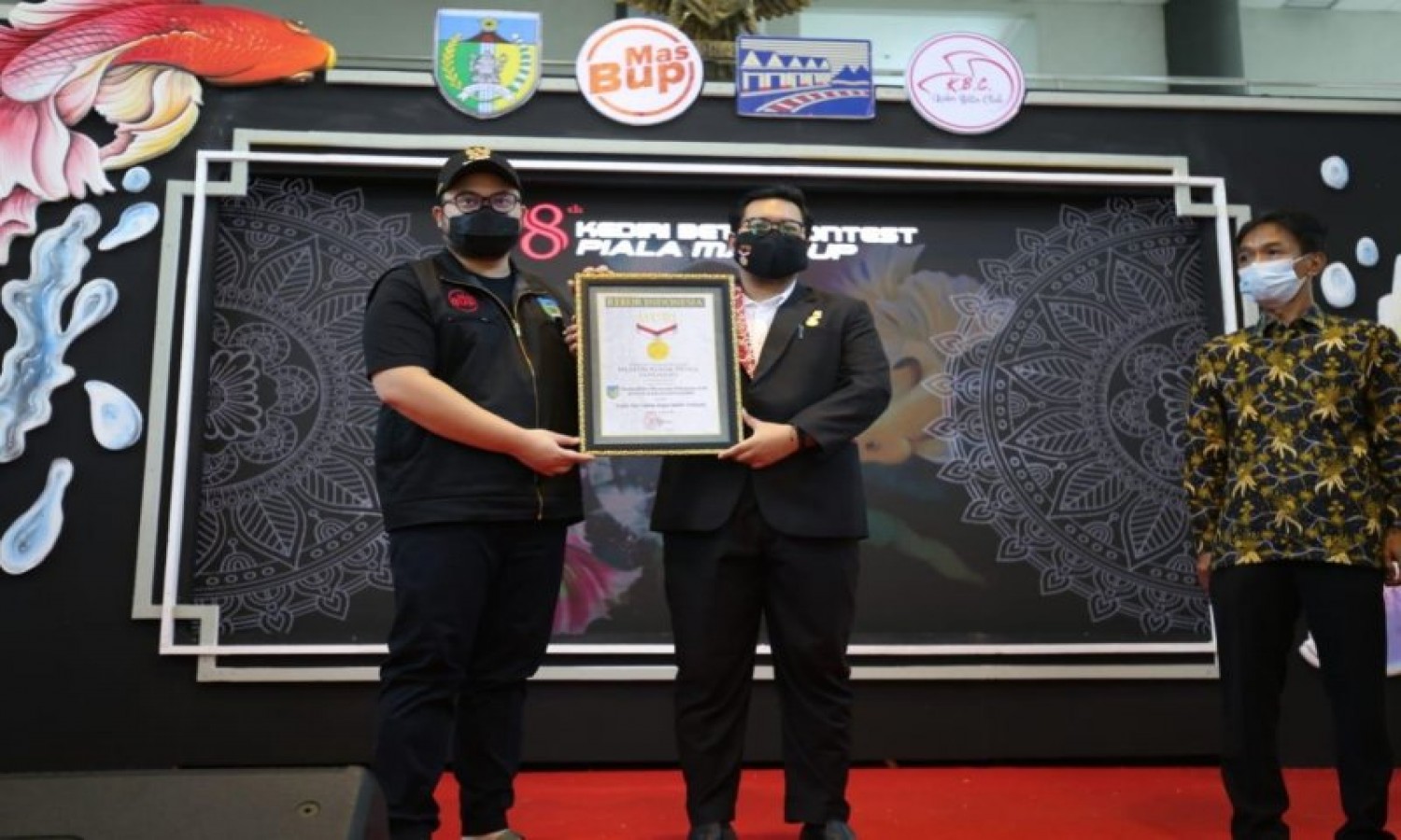 Kontes Ikan Cupang Kediri Pecahkan Dua Rekor MURI