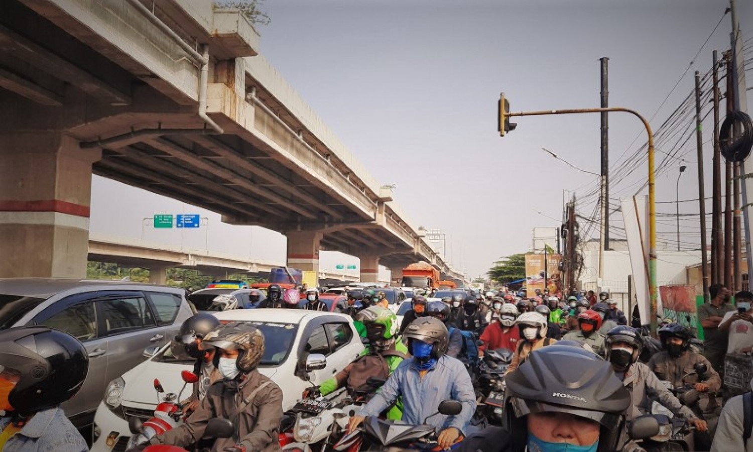 Nekat Berpergian Tanpa Urusan Mendesak Bakal Kena Sanksi