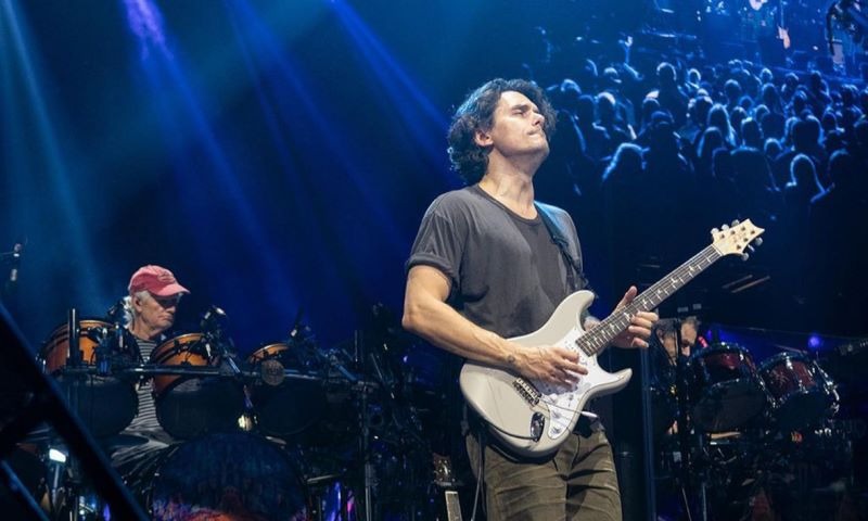 Fantasi Retro John Mayer Terwujud Di <i>Sob Rock</i>