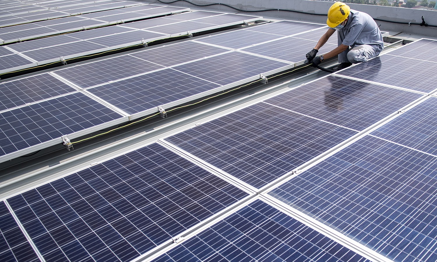 Ratusan Batere PLTS Karimunjawa Rusak