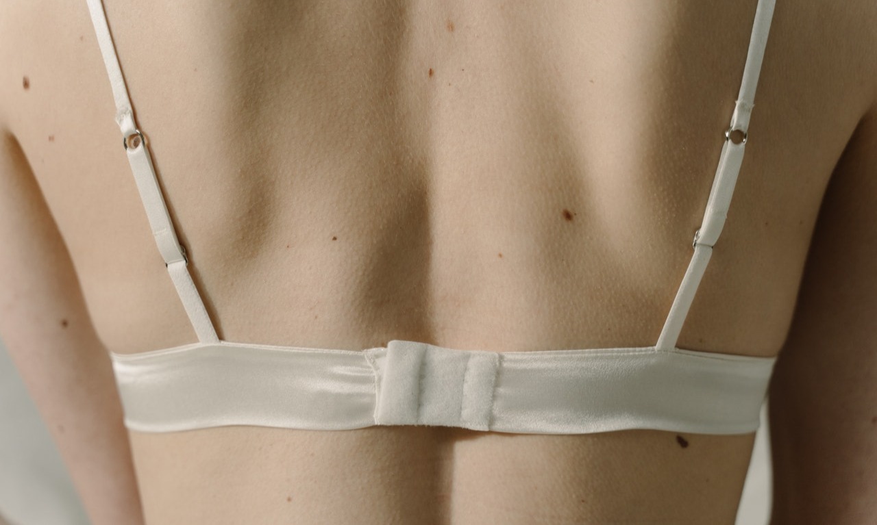 Mengenali Tanda-Tanda Sudah Harus Mengganti Bra
