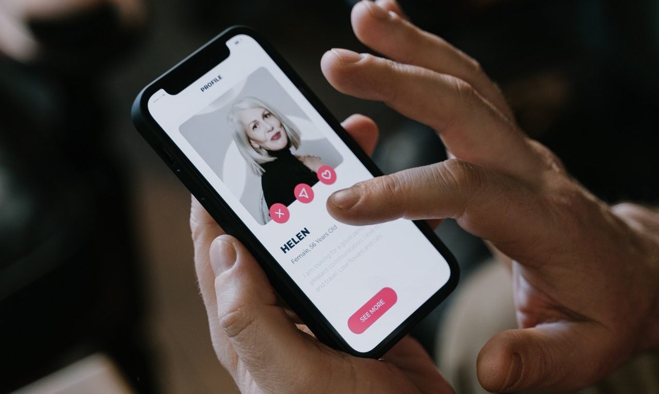 Sukses Di <i>Dating Apps</i> Dengan Profil Yang Sederhana