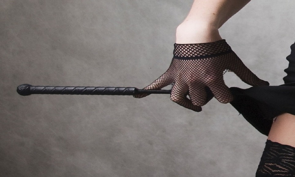 Demi Lovato Rilis <i>Sex Toy</i>-nya Sendiri