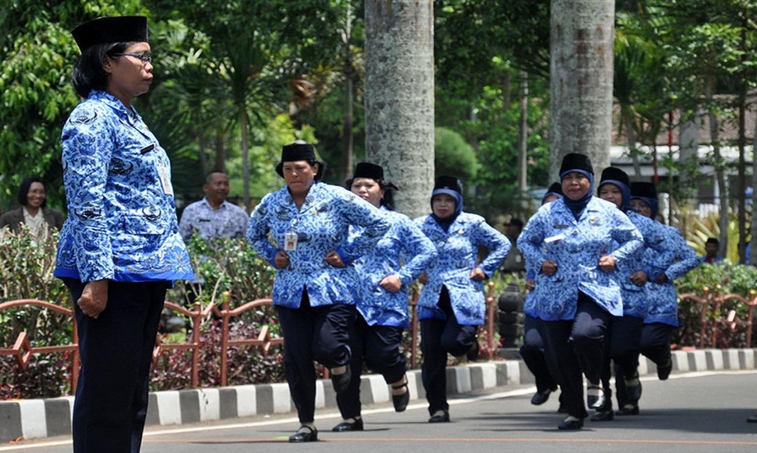 Tjahjo Tegaskan ASN Tak Masuk Kriteria Penerima Bansos