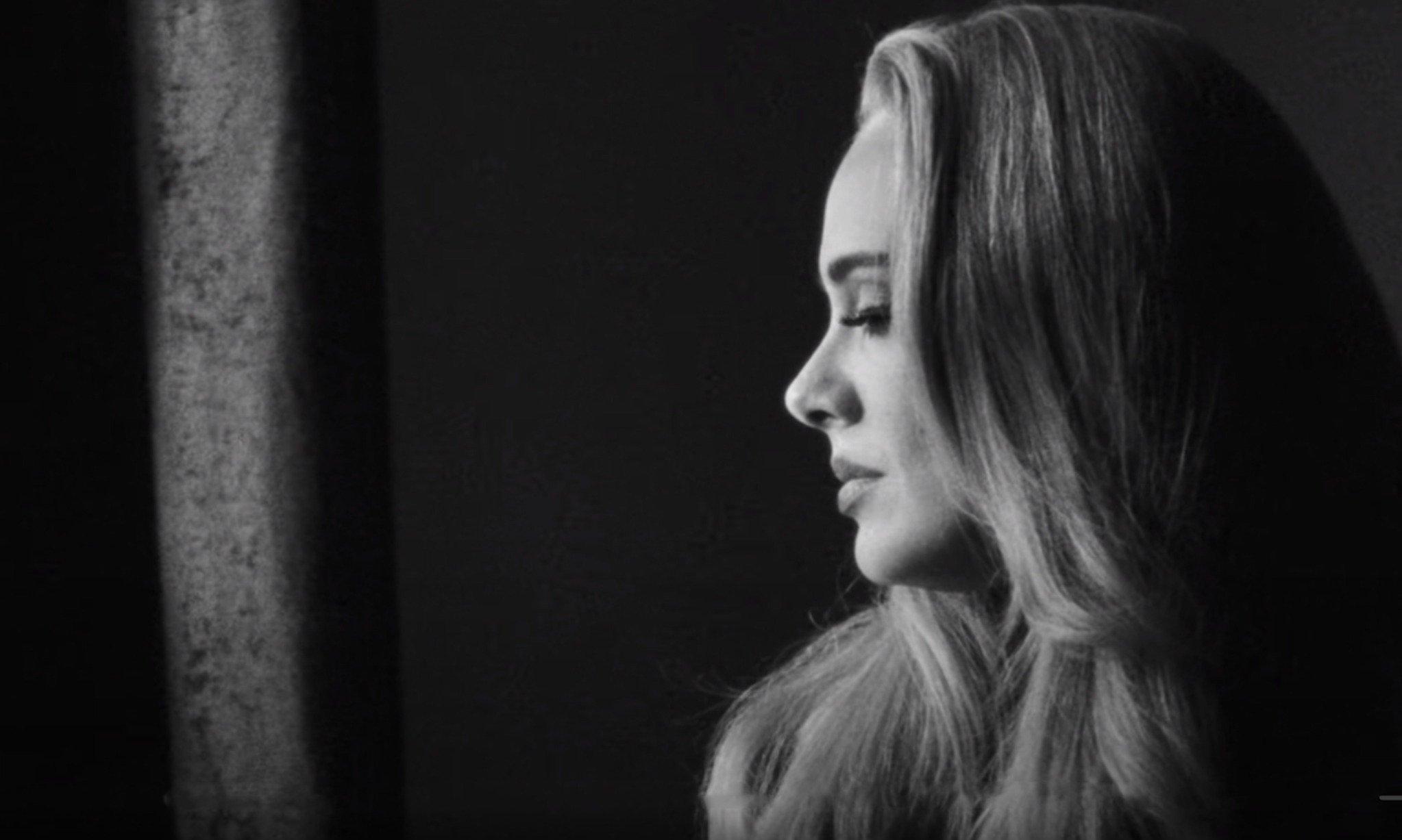 Karena Adele, Spotify Pun Hapus Tombol <i>Shuffle</i>