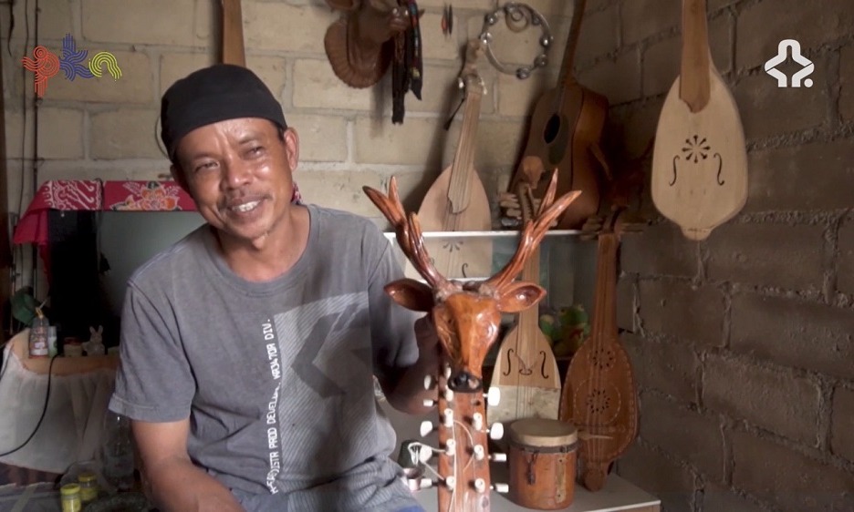 Dambus, Gitar Unik Berukir Kepala Rusa Khas Babel