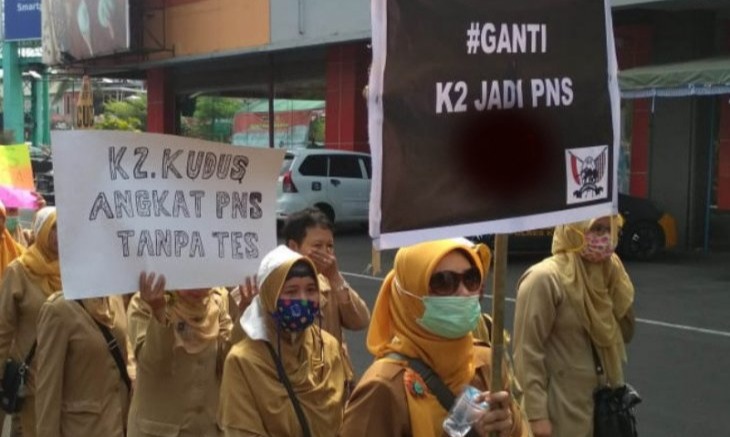 DPR Tagih Realisasi Rekrutmen Sejuta Guru Honorer