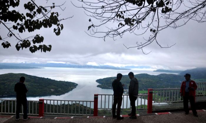 Usaha Perikanan-Pariwisata Di Danau Toba Bisa Berdampingan