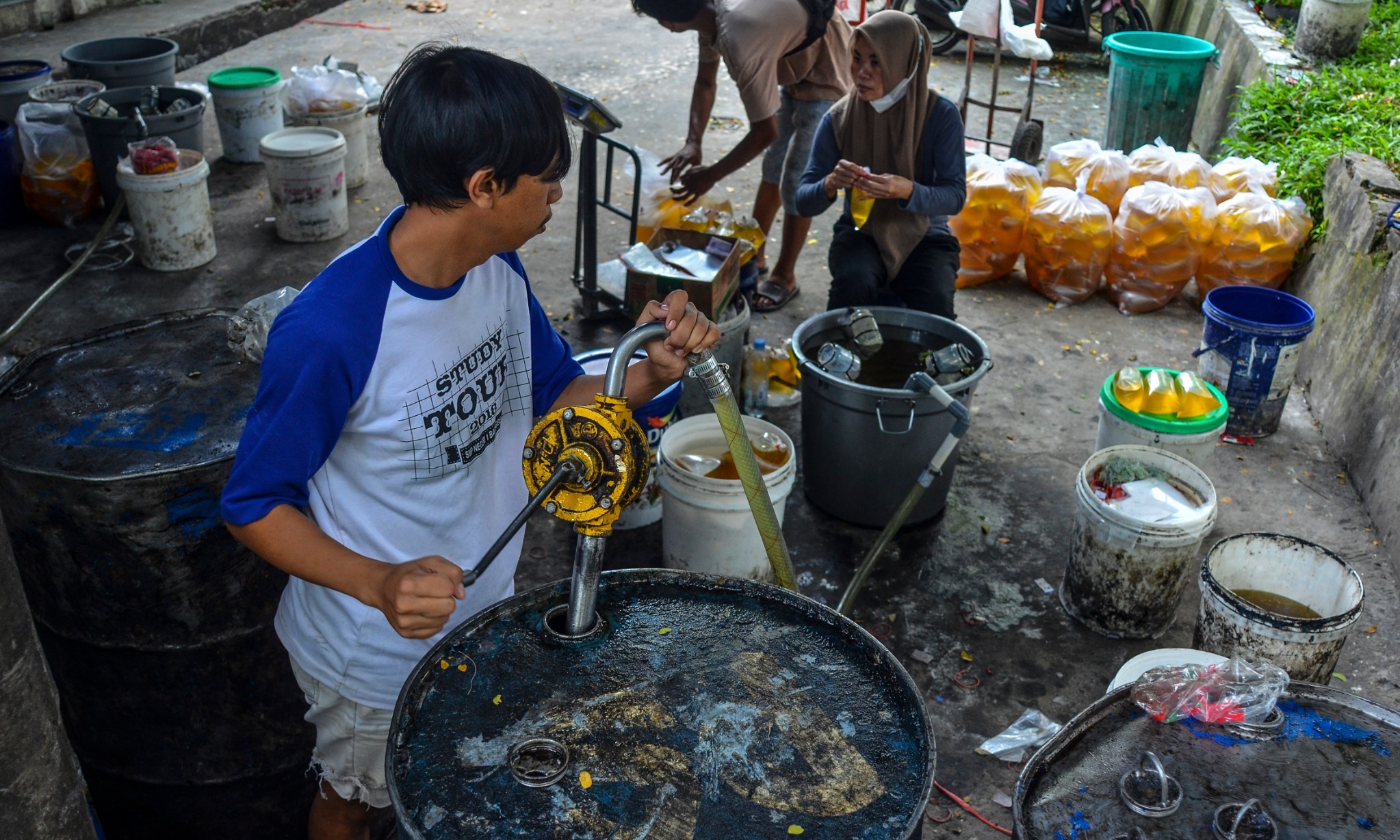 Yang Krusial Dari Fenomena Harga Minyak Goreng