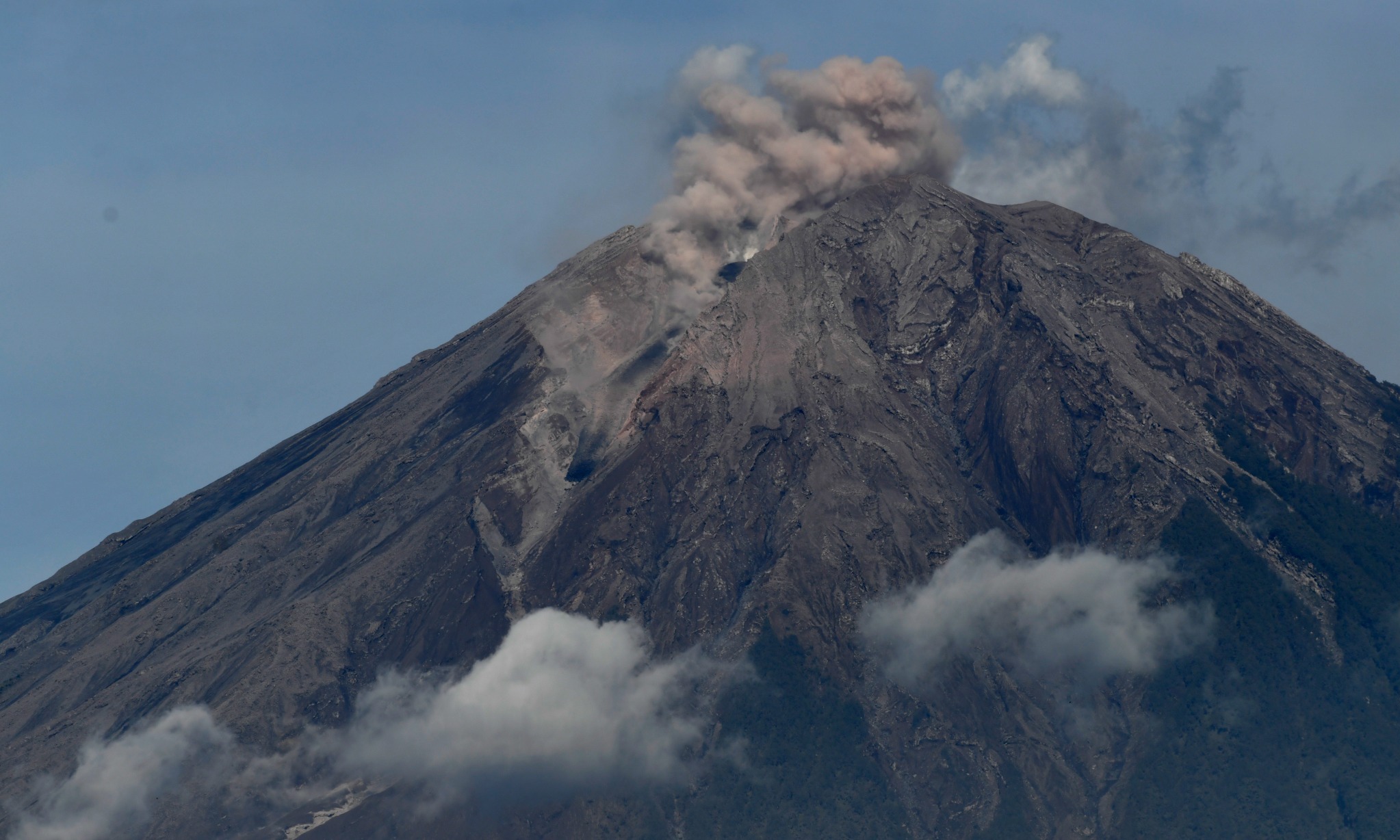 Ada 150 Kejadian Erupsi Dalam 2 Dekade Terakhir
