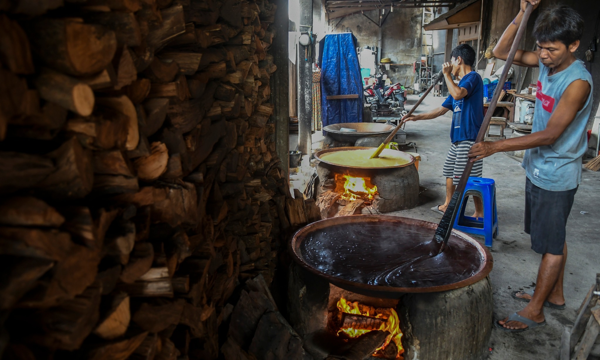 Esensi Gotong Royong Dan Silaturahmi Dalam Dodol Betawi
