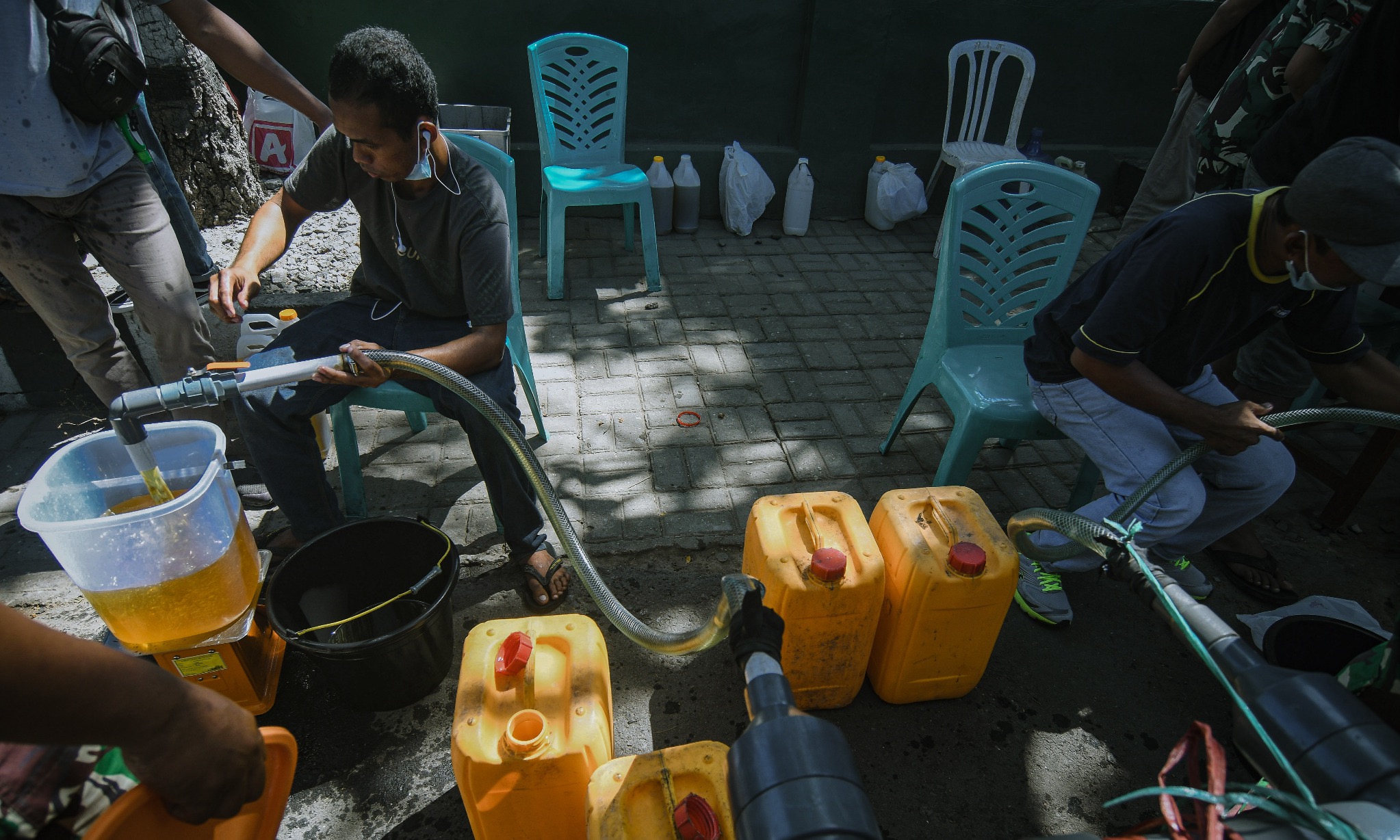 ID FOOD distribusikan Minyak Goreng Dan Gula Di Kupang
