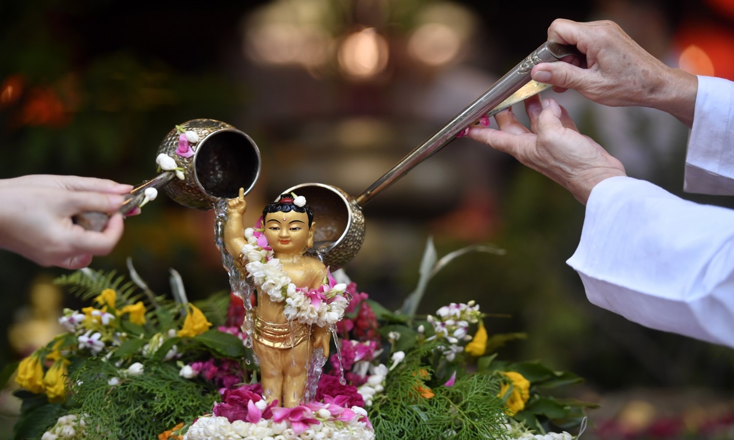 Makna Penting Di Balik Hari Raya Waisak