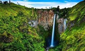 Air Terjun Sipiso-piso Yang Bikin Takjub
