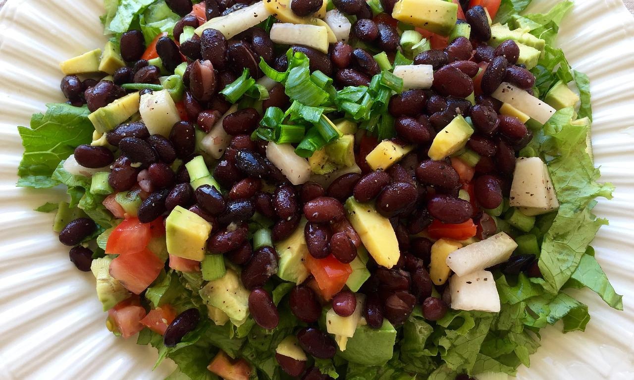 Mengenal Diet <i>Plant-Based</i> Dan Berbagai Variasinya