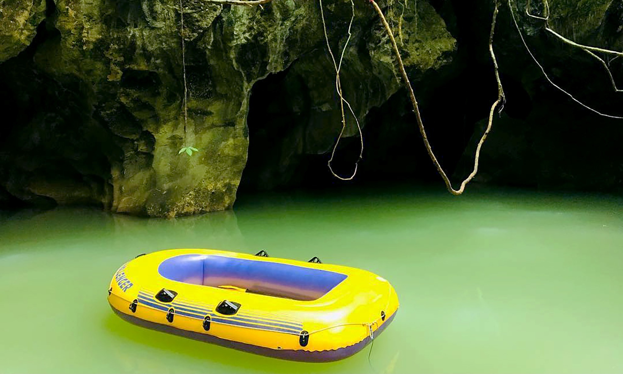 Gua Limbuhang Dan Kolam Alami Yang Instagramable