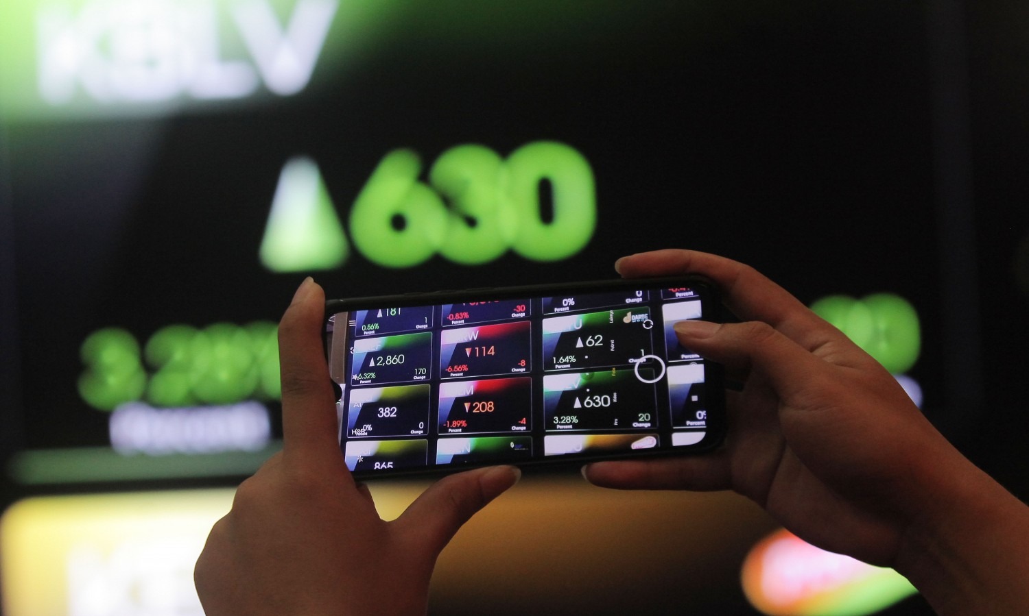 OJK Terbitkan 8 Regulasi Pasar Modal