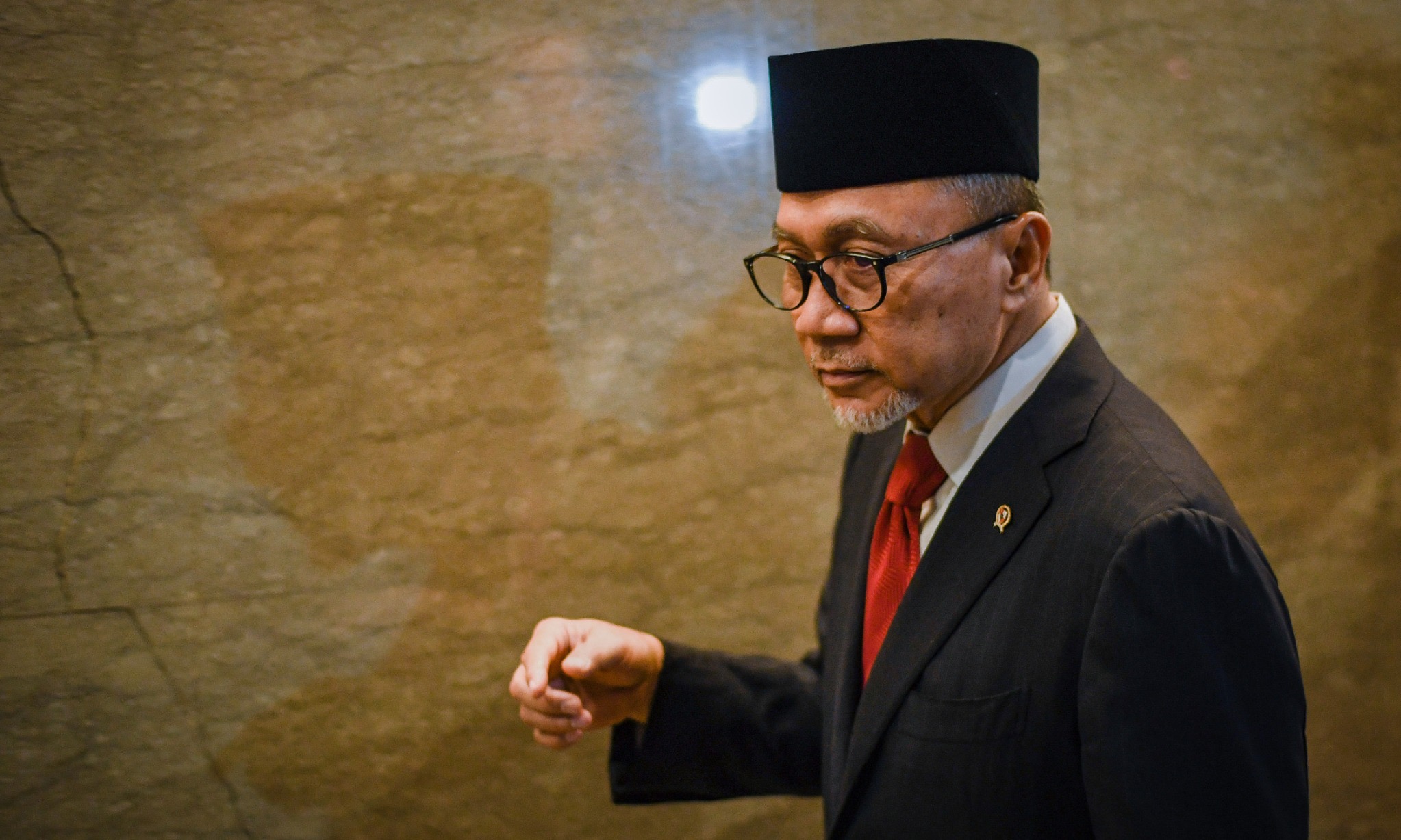 Mendag Musnahkan Pakaian Impor Bekas Senilai Rp8,5 Miliar