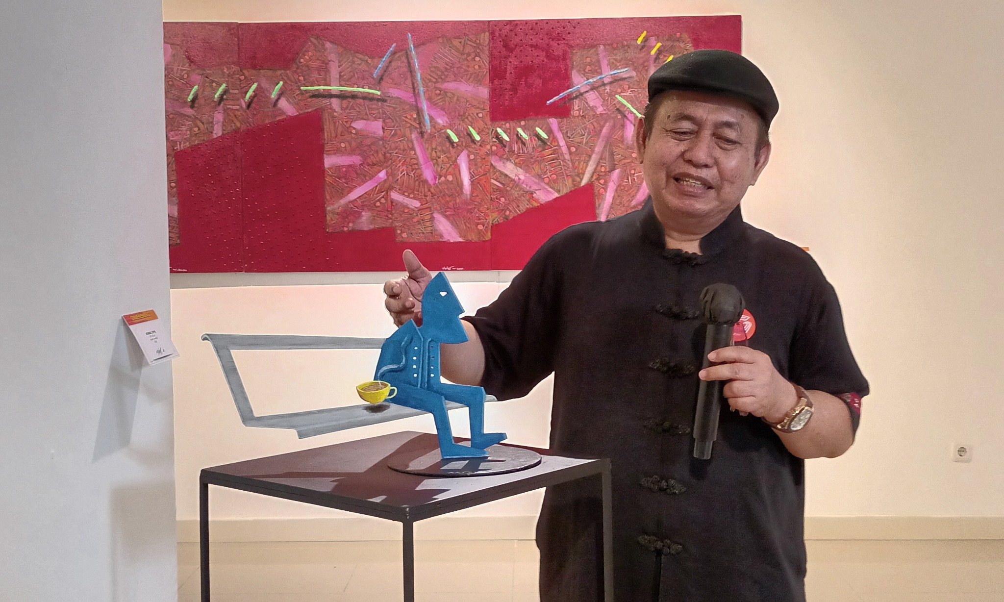 Melirik Ilusi Optik Tulus Warsito Dalam Pameran “Dimensions”