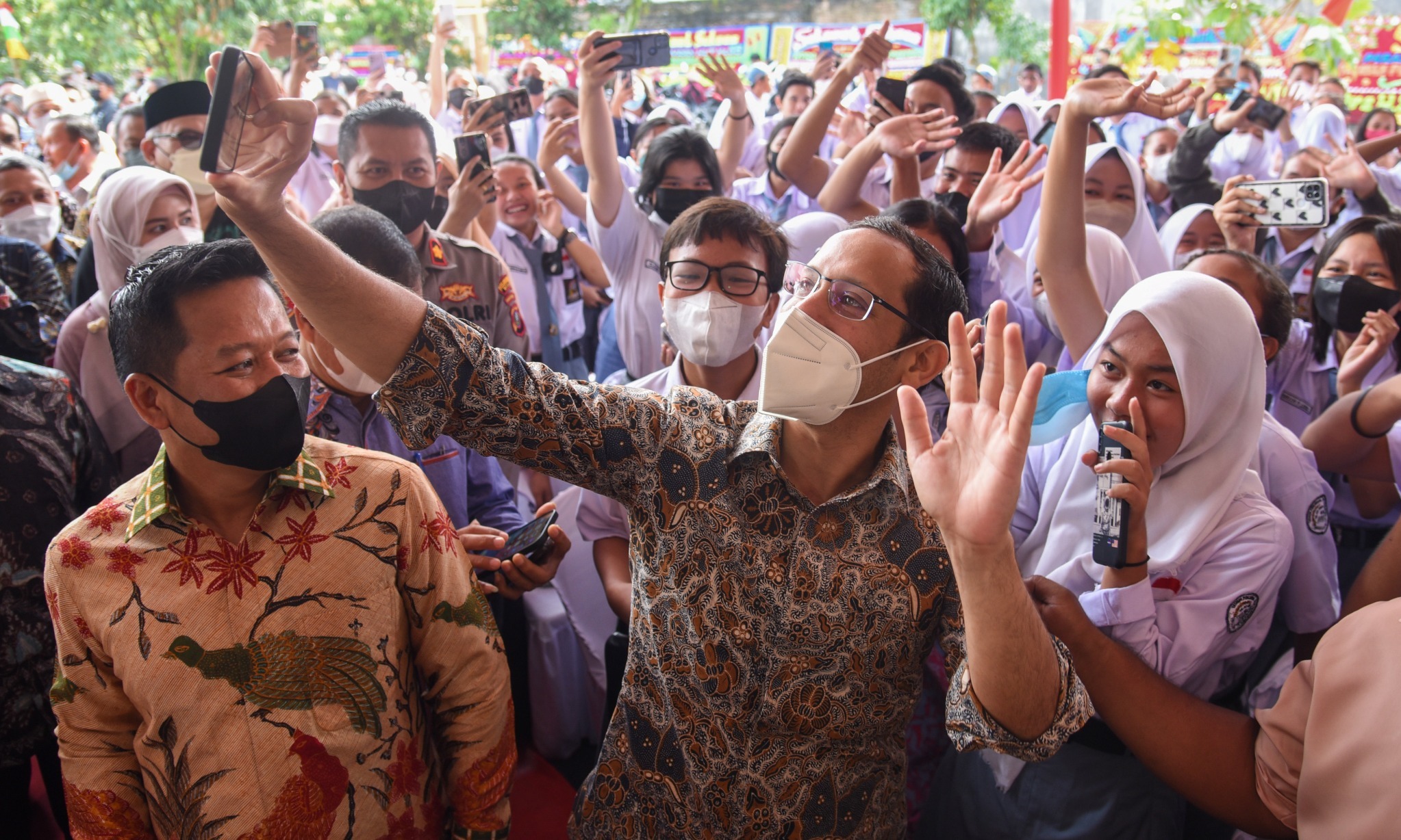Yang Melesat Terkerek Kurikulum Merdeka