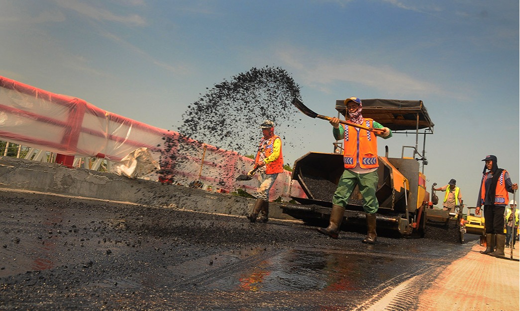 Pemkab Buton Koordinasi Dengan Kementerian PUPR Manfaatkan Aspal