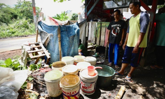 Pengungsi Pakai Air Selokan Usai Gempa Cianjur
