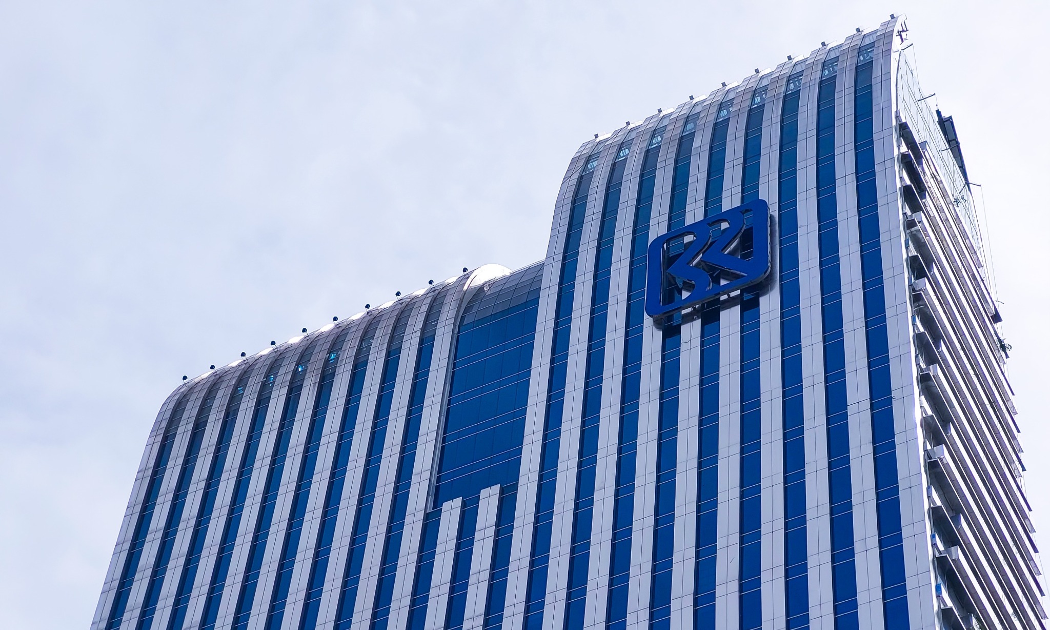 Global Finance Nobatkan BRI sebagai <i>World's Best Banks 2022</i>