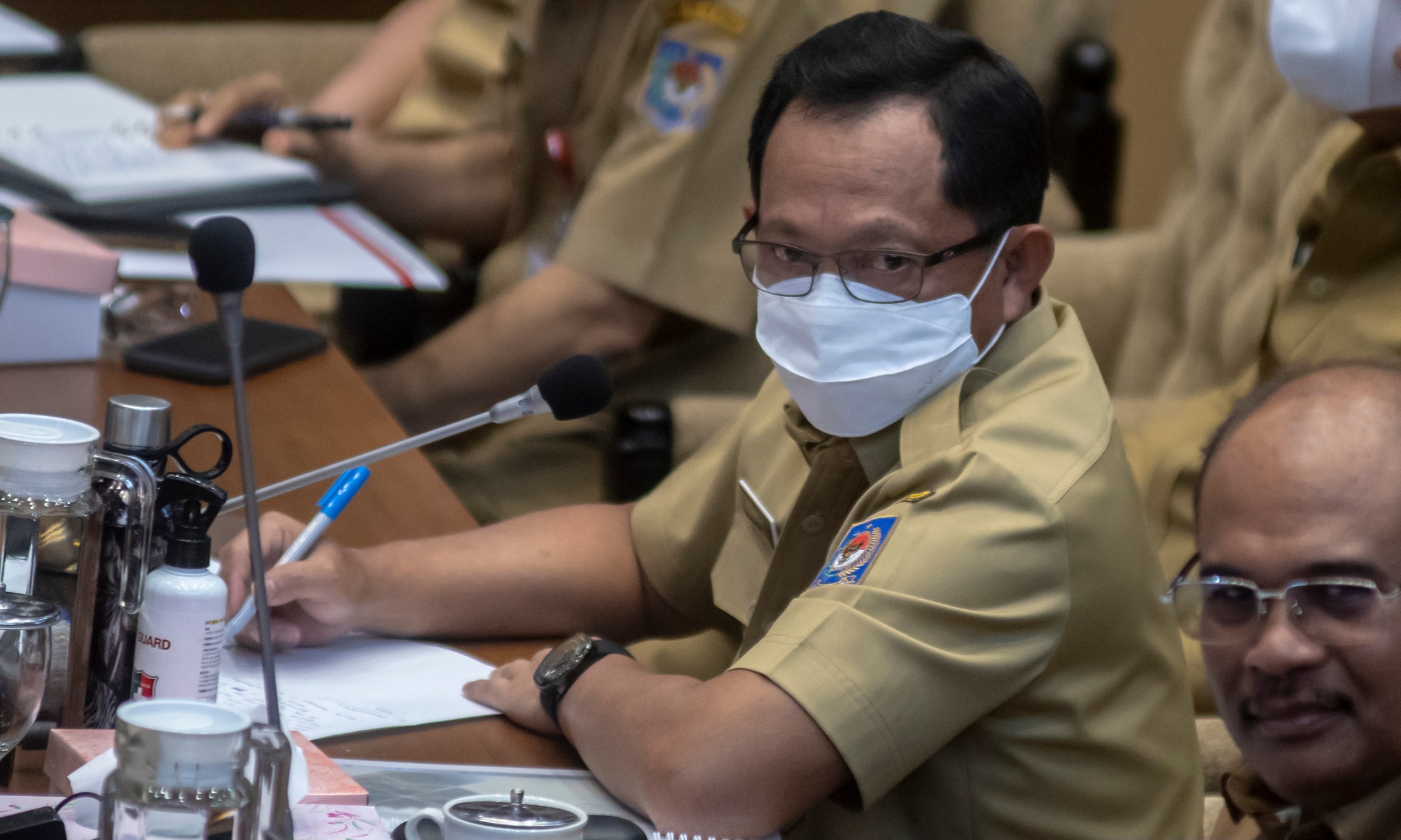 Mendagri Ingatkan PPKM Bisa Berlaku Kembali