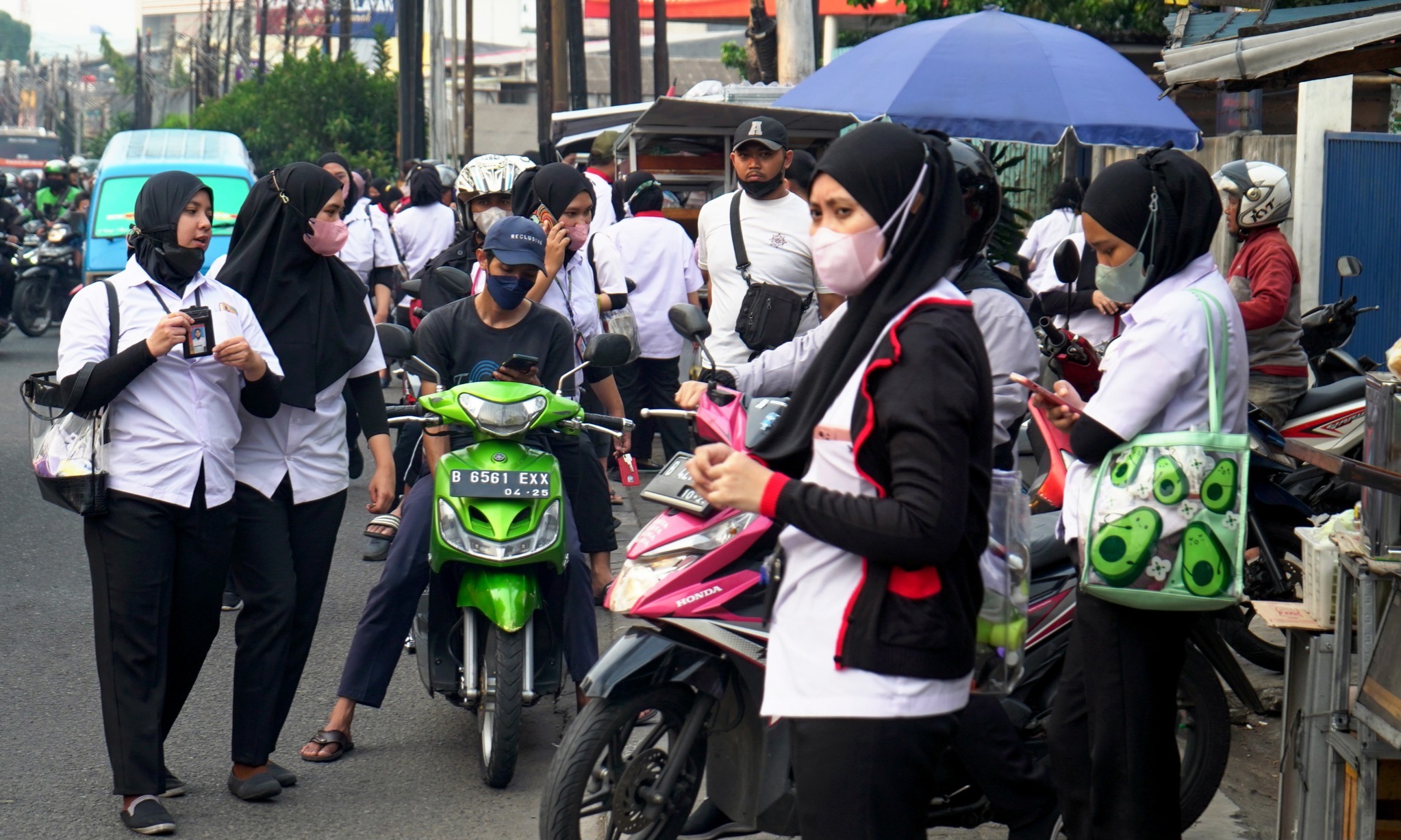 Sekilas Kisah </>Outsourcing</i>