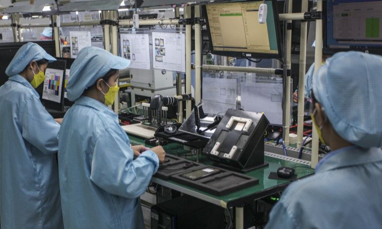 Penjualan <i>Smartphone</i> 2022 Kembali Jatuh Terendah Sejak 2013