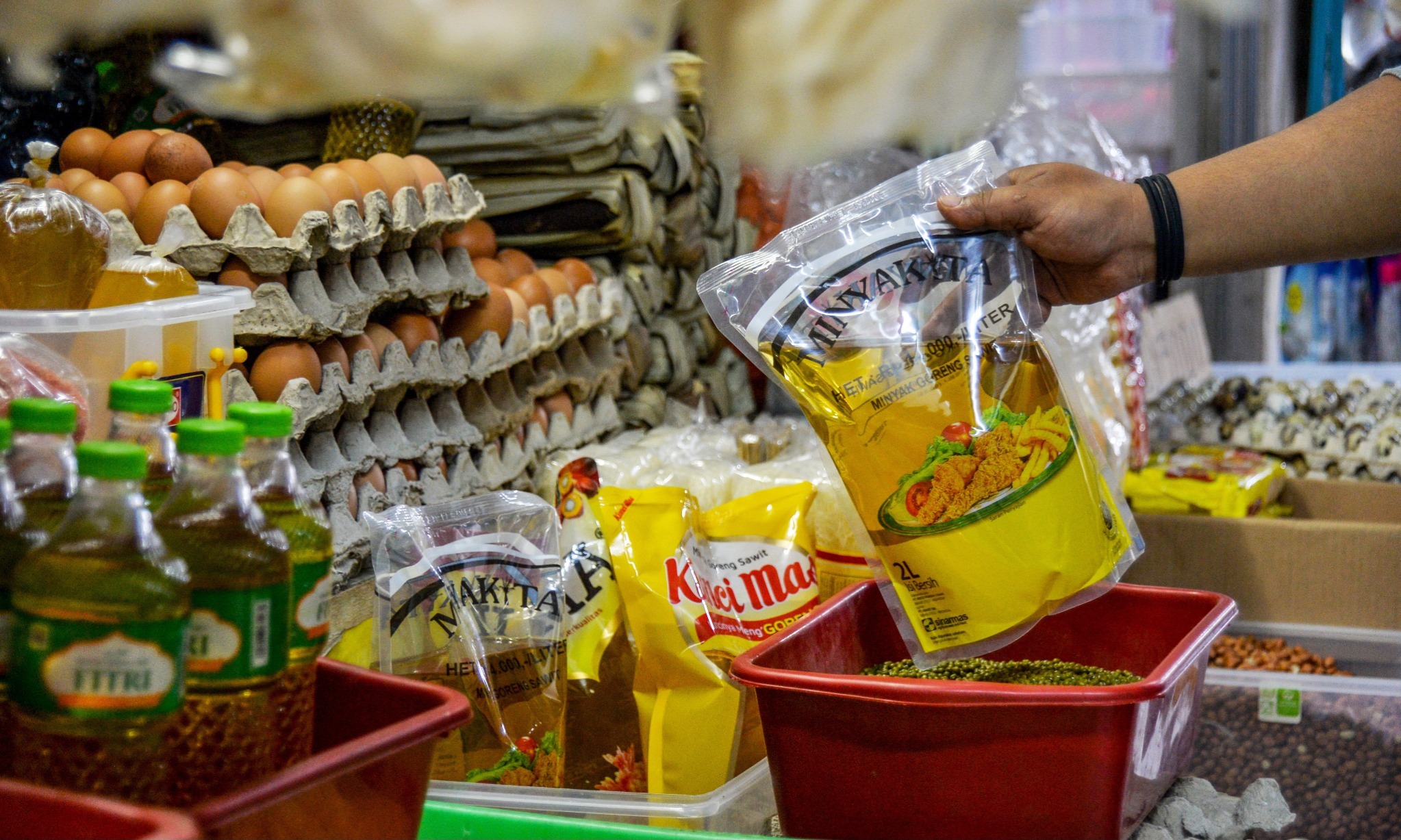 KPPU: Harga Minyak Goreng Curah Lampaui HET