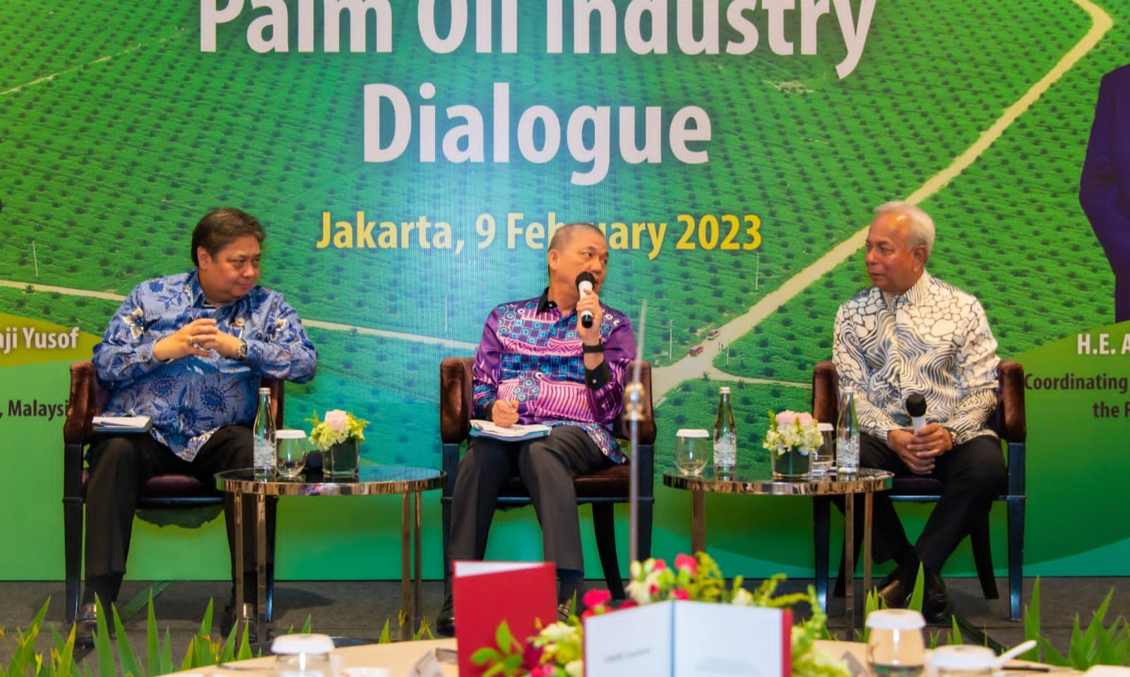 Indonesia-Malaysia Bahas Diskriminasi Sawit Uni Eropa