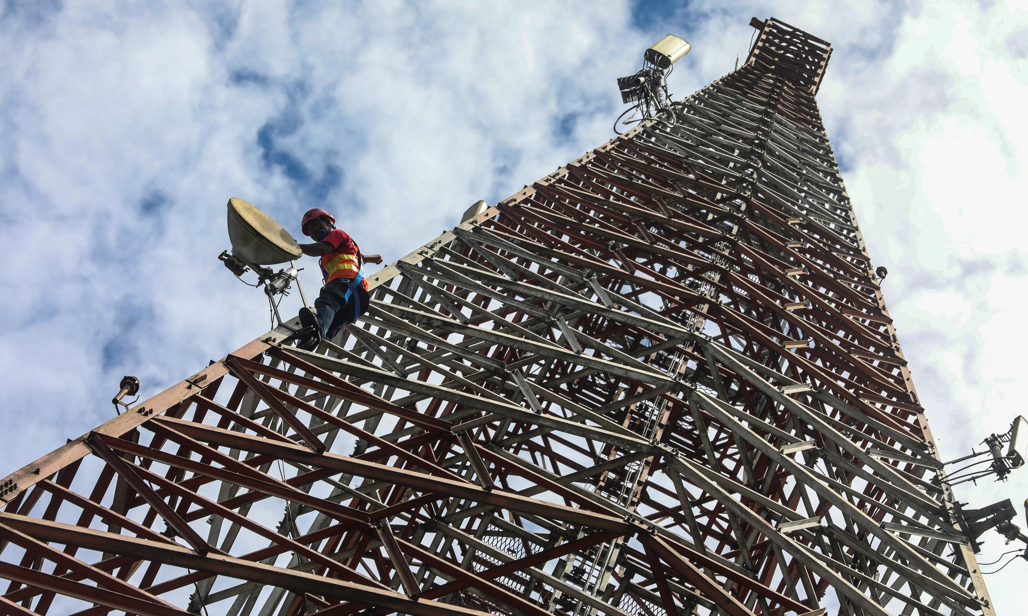 XL Axiata Raup Laba Bersih Rp1,1 Triliun pada 2022