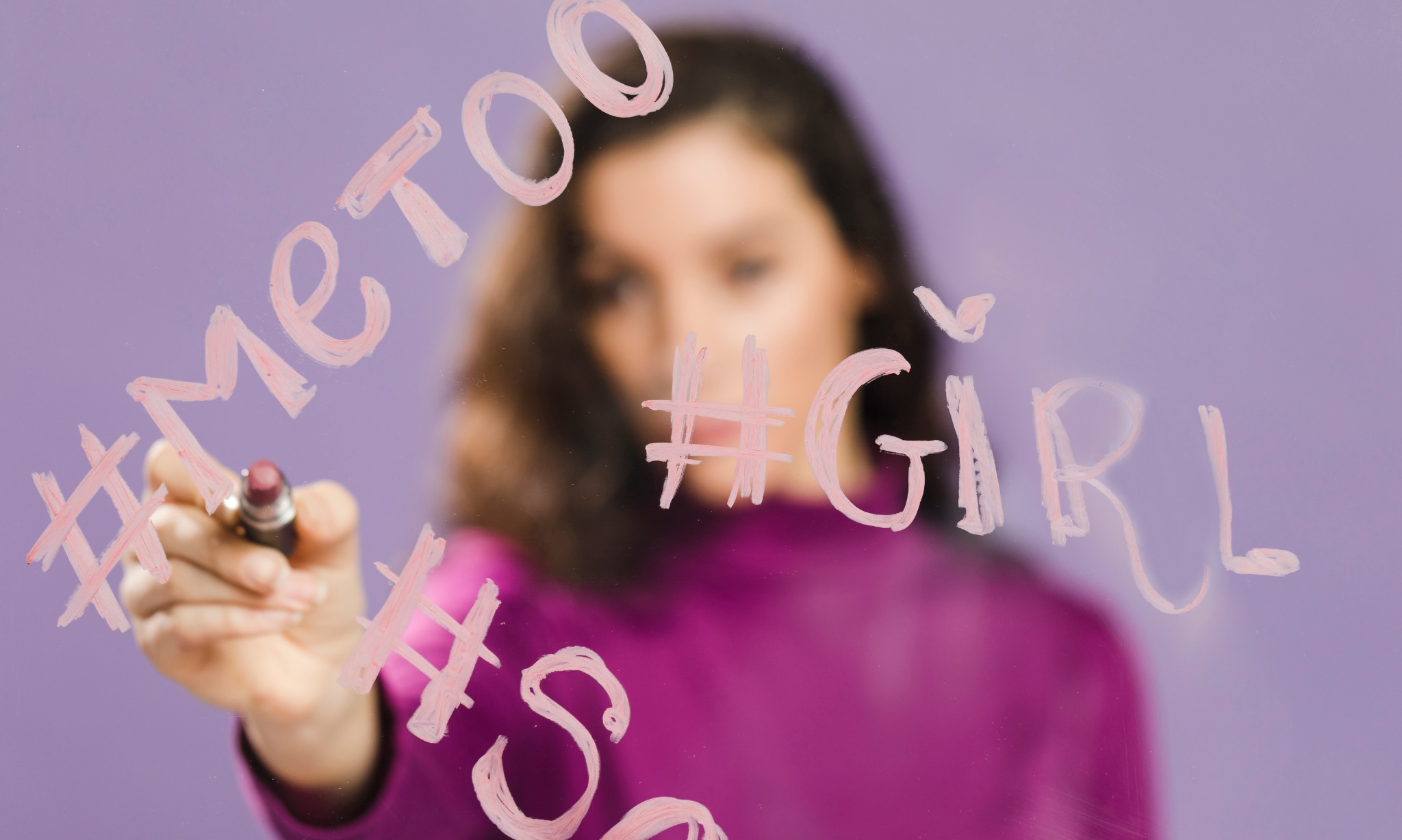 Mengenal Fenomena <i>Pick Me Girl</i> Dari Sisi Psikologi