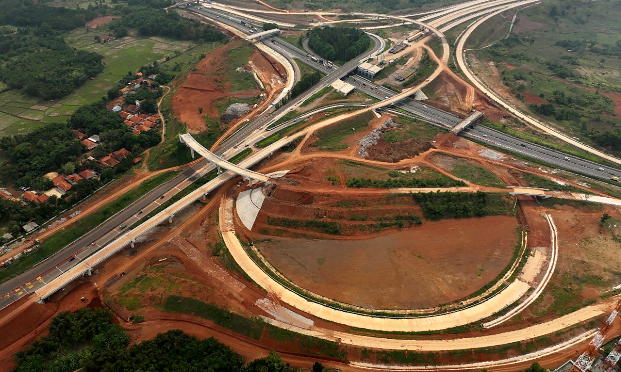 Pusat Logistik di Koridor Tol; Pangkas Biaya dan Putar Ekonomi Kawasan