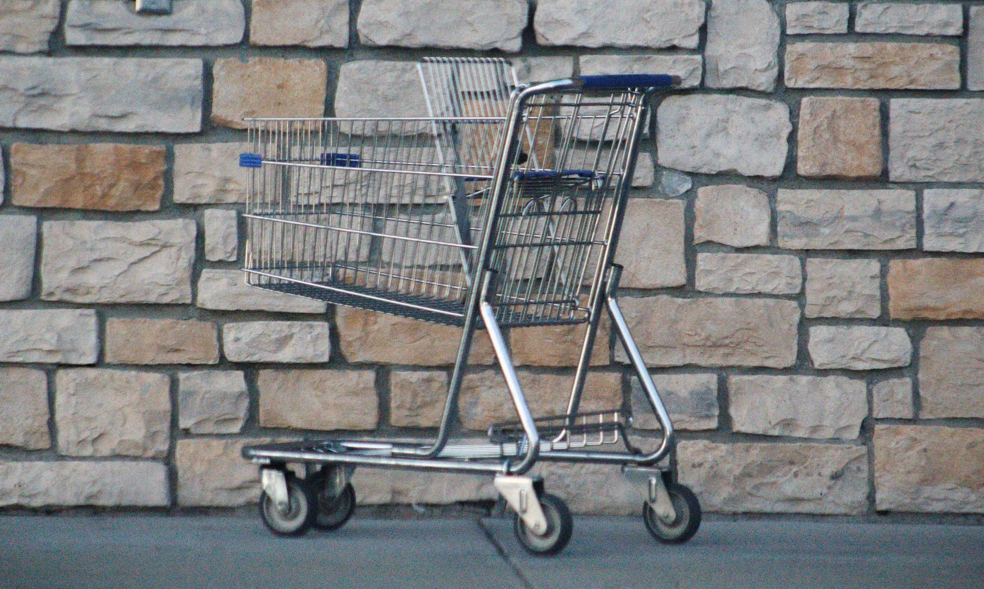 Survei: 72% Masyarakat Indonesia Pakai Internet Untuk Belanja