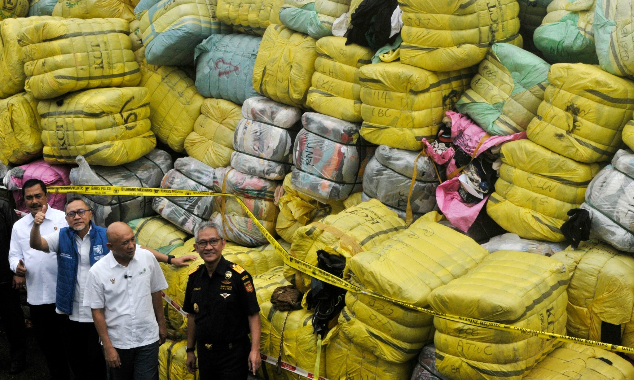 Capai Rp100 Triliun Per Tahun, Importir Pakaian Ilegal Terus Diburu