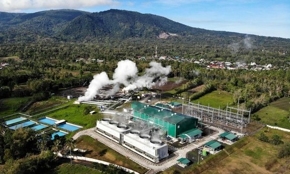 Legislator Puji PGE <i>Oversubscribed Green Bond</i> 8,25 Kali