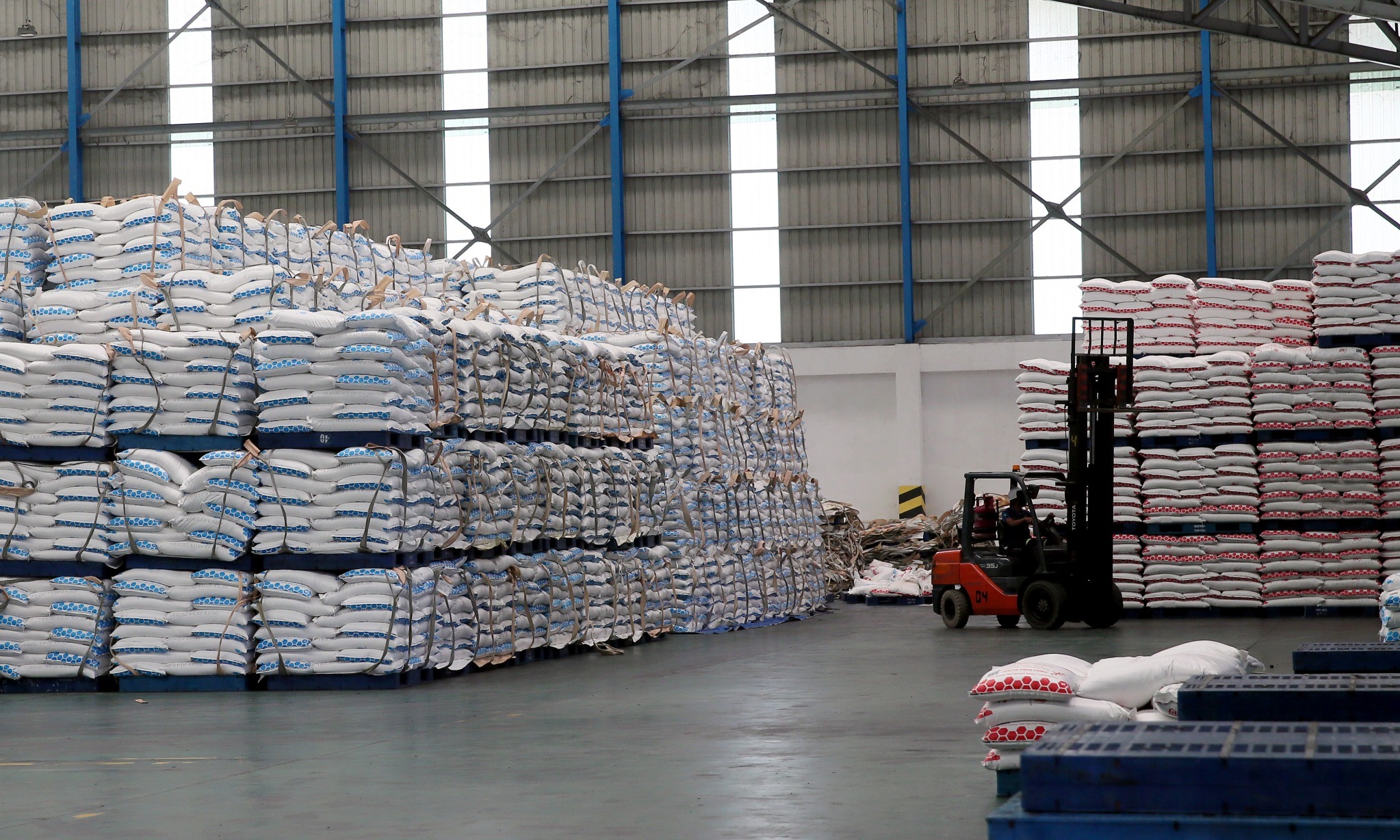 Bapanas: Penurunan Produksi Gula India Bikin Harga Gula Mahal