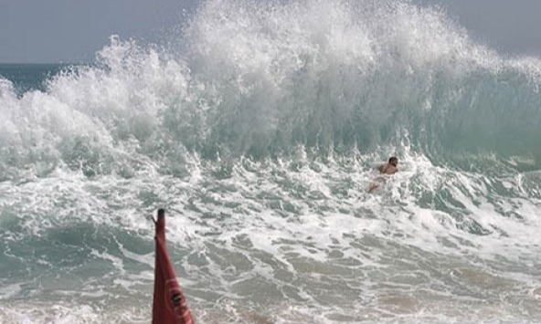 BMKG: Waspadai Angin Kencang Dan Gelombang Tinggi Di Bali