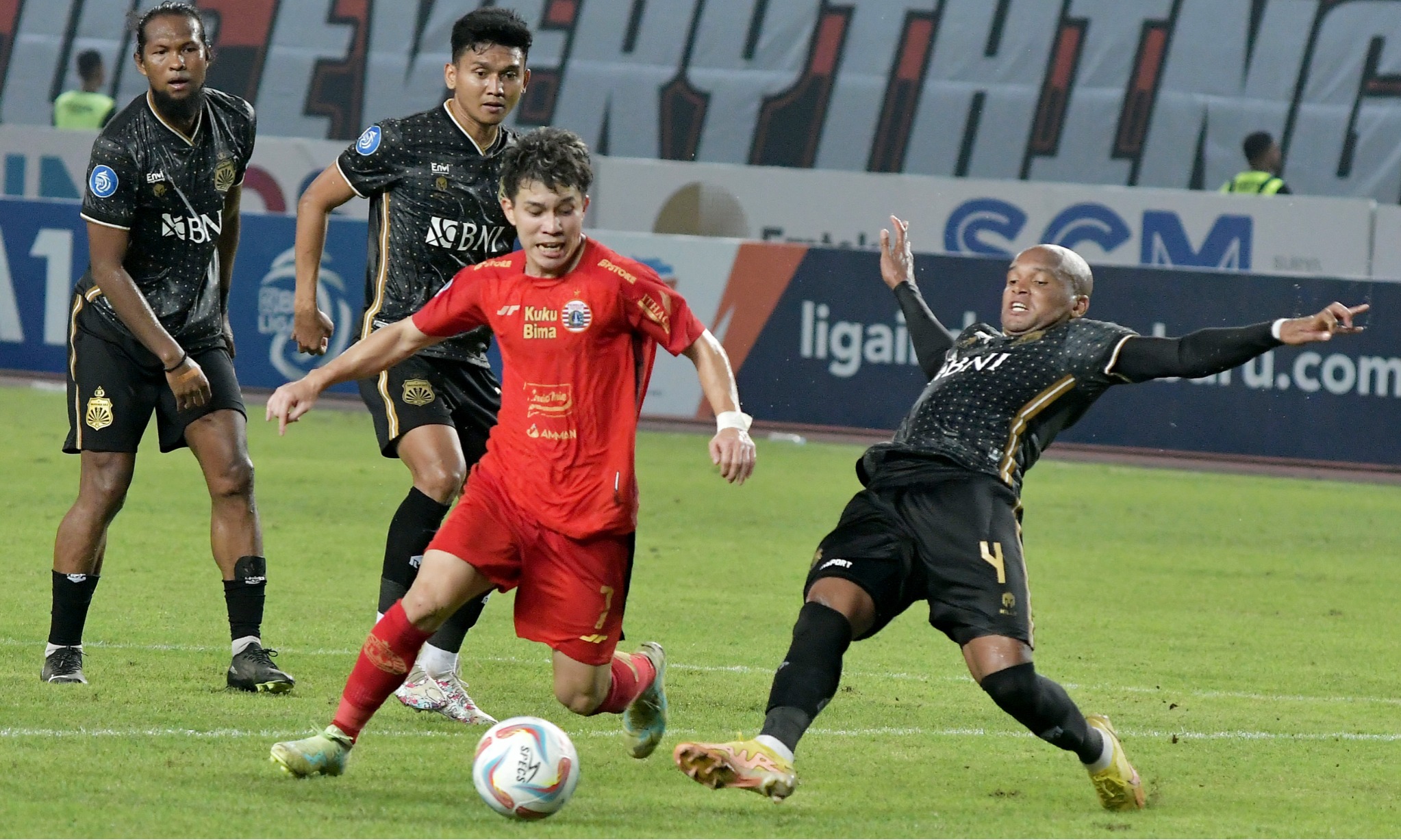 Klub Sepak Bola Sulit Cari Sponsor Jangka Panjang