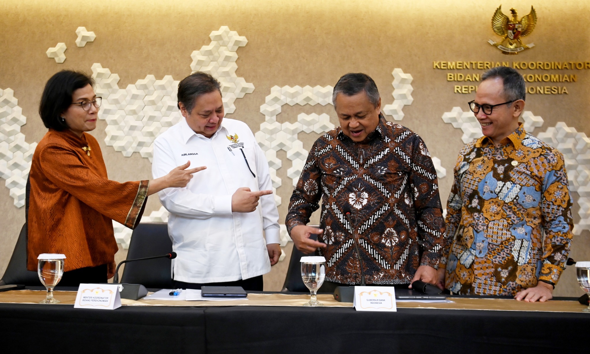 OJK Beri Arahan Khusus Bank Umum Dan LPEI Akomodasi DHE SDA