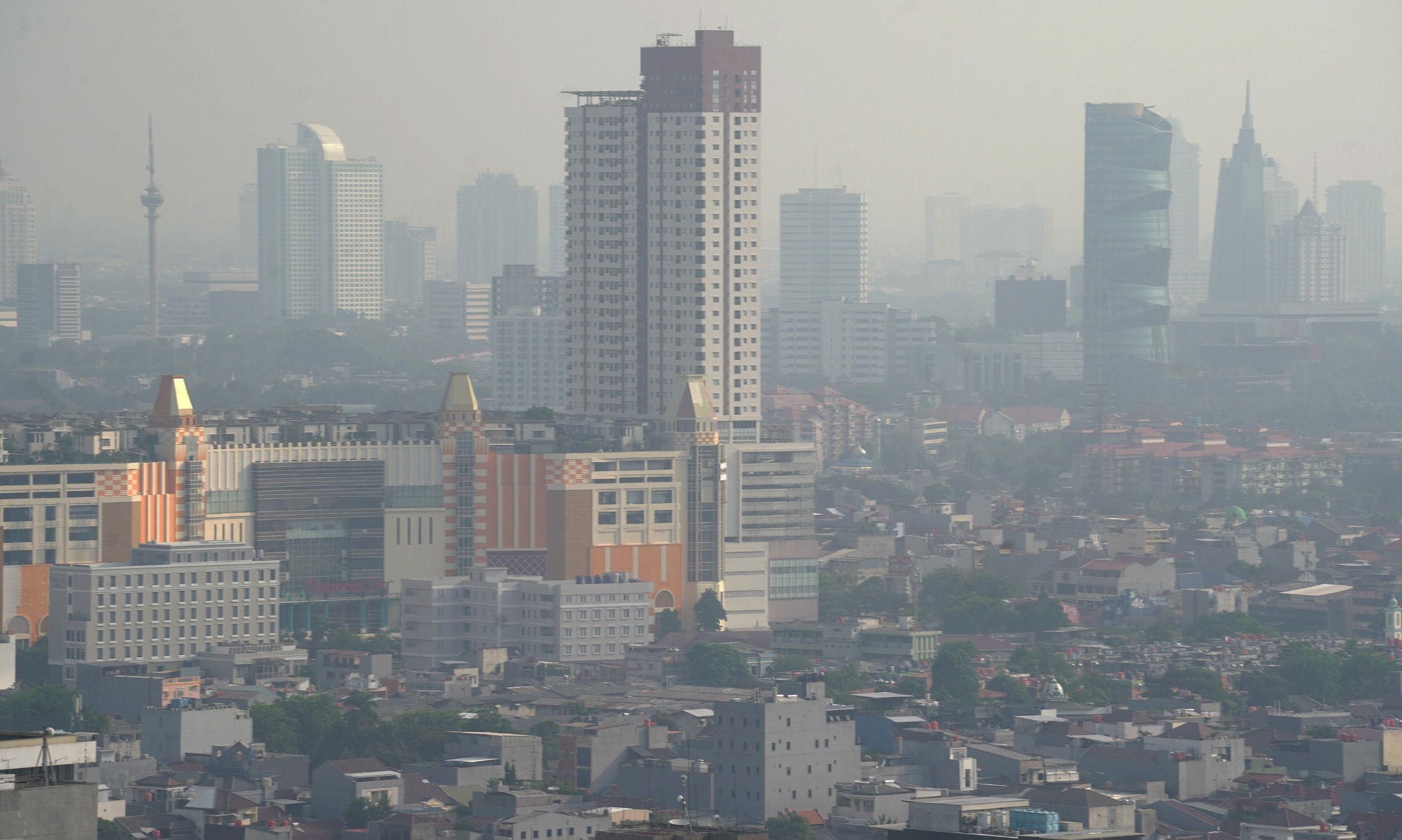 Polisi Didesak Tindak Pabrik Pelanggar Standar Emisi