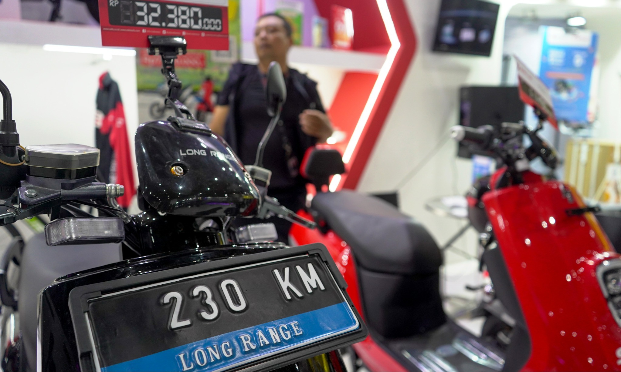 Pengamat: Kenaikan Insentif Motor Listrik Tak Jamin Dongkrak Serapan