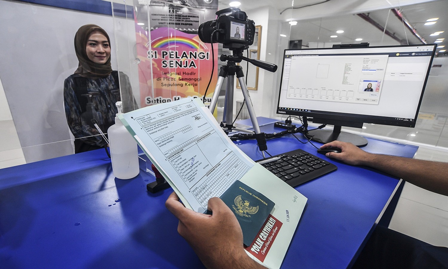 Yasonna Optimistis PNBP Imigrasi Tembus Rp7 Triliun Di Akhir 2023