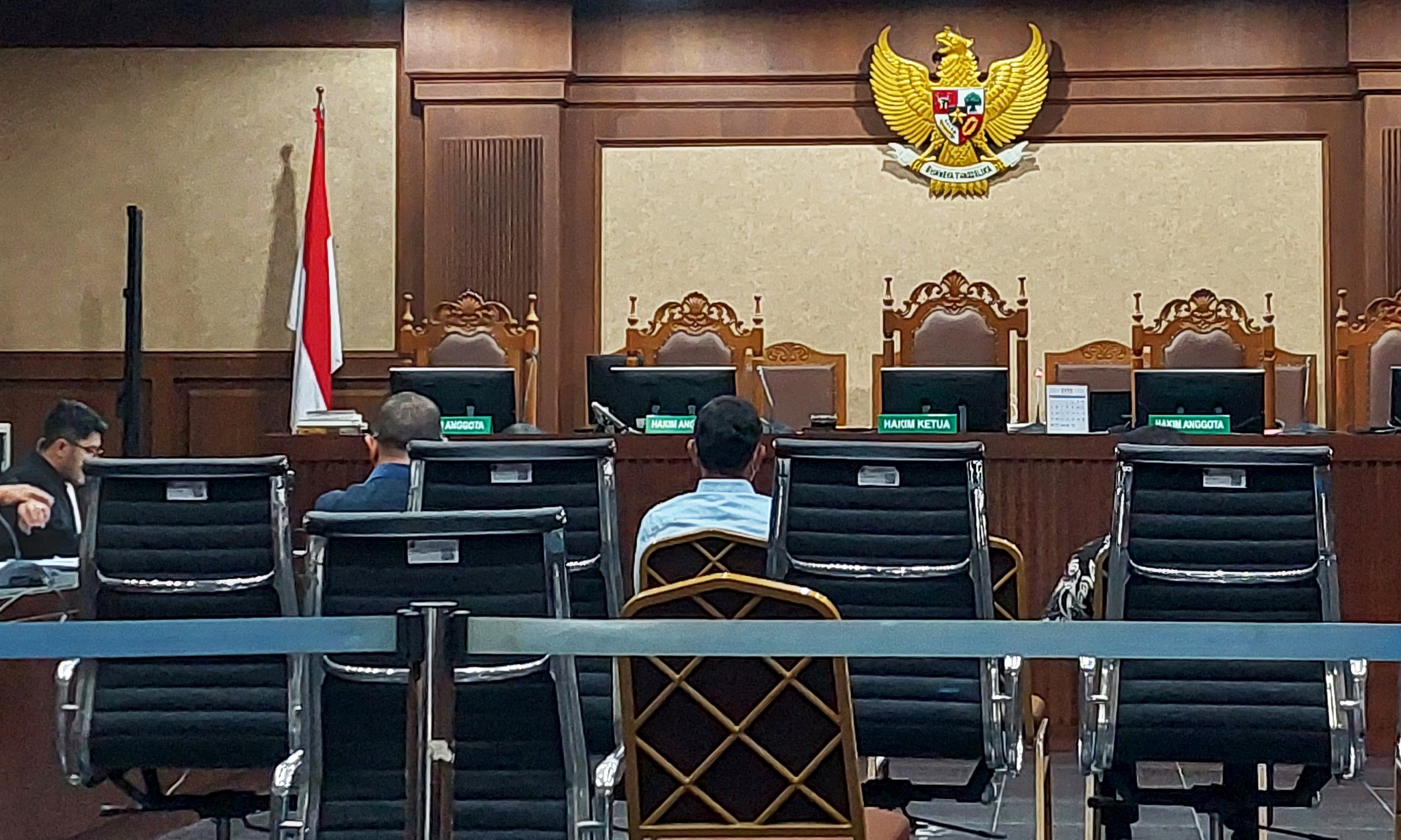 Hakim Heran PT IBS Ikut Lelang Proyek BTS Tanpa Pesaing